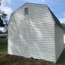 Amazing-House-Washing-Deck-Cleaning-Transformation-in-Connersville-Indiana 7